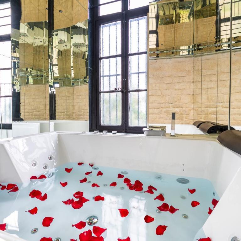 Duplex with Jacuzzi l 15 min from Montmartre - Appartement 2 Chambres Deluxe - 53