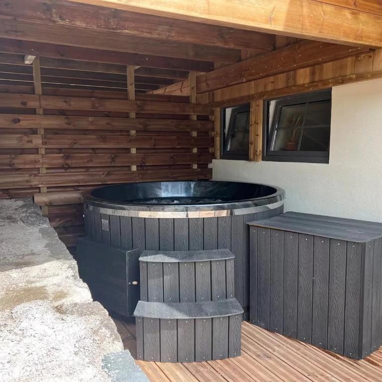 La Clé des Champs - « Le Loft » - Jacuzzi Privé - Apartment - 9