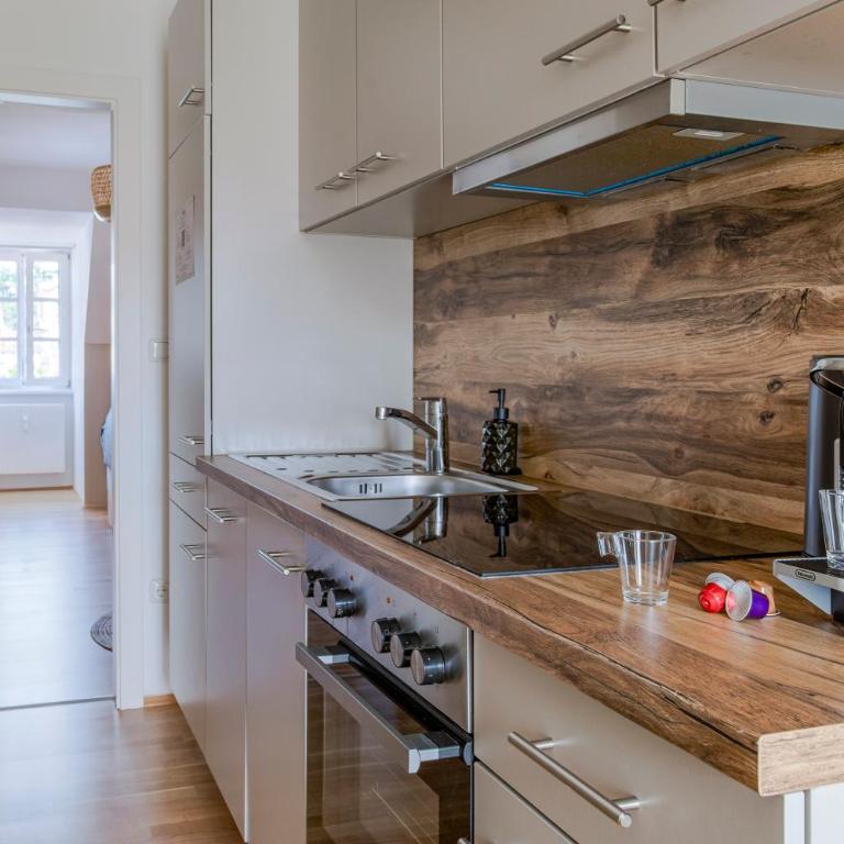 Schlossberg Panorama Studio - 1 BR & Lift & Free Parking by HERO HOMES Graz - One-Bedroom Apartment - 18