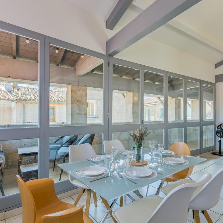 Célestin - Charming Historic Stone Duplex with Private Patio & Air Conditioning - Appartement 3 Chambres - 3