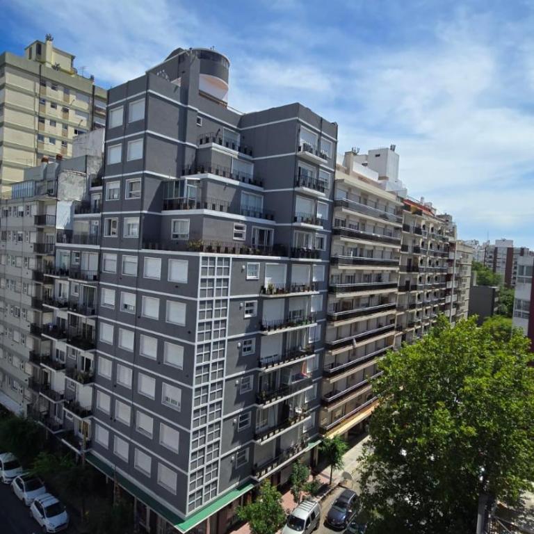 Hermoso dpto Alberti y Corrientes al frente muy luminoso - Apartamento de 1 dormitorio - 28