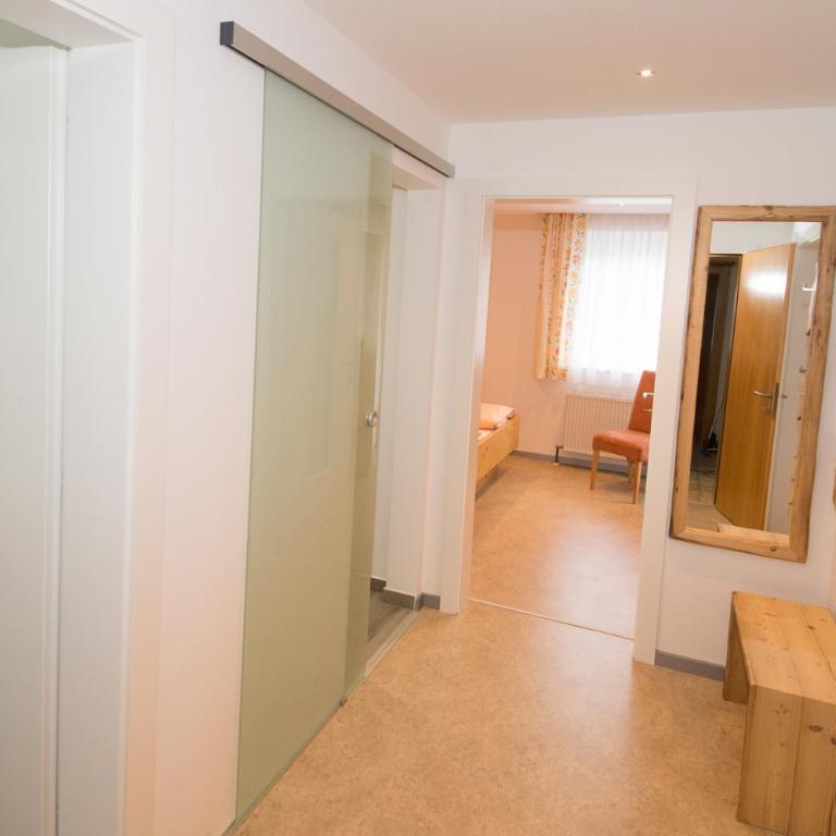 Gästehaus Schönberg - Apartment mit 1 Schlafzimmer - 3
