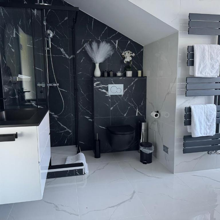 LuxLife - Panorama Bergblick, Sauna, Balkon, Luxus Pur - Apartment mit 2 Schlafzimmern - 46