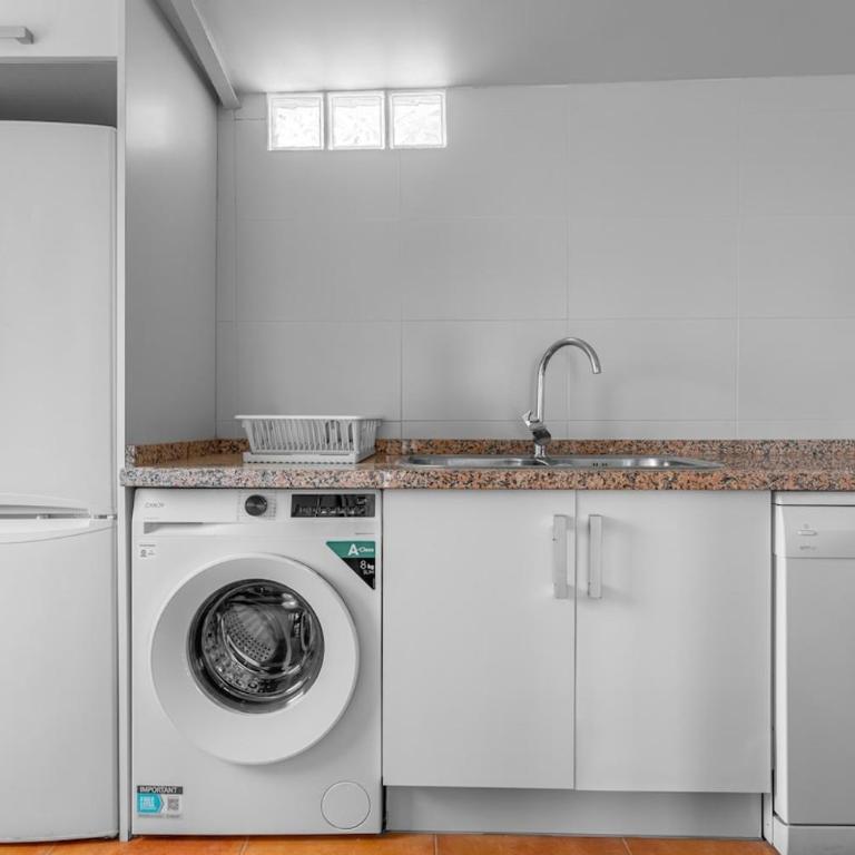 Golden Nest I Sea Views I 2 Homes I BBQ I AC - Casa de 4 dormitorios - 11