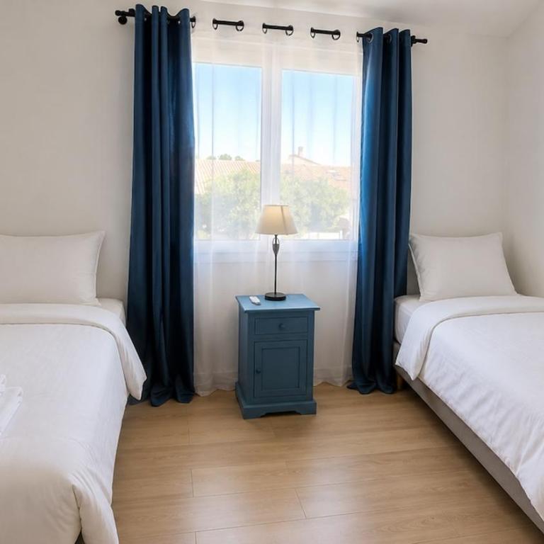 Villa Sauvignon Clim Piscine Wifi - Three-Bedroom Villa - 7