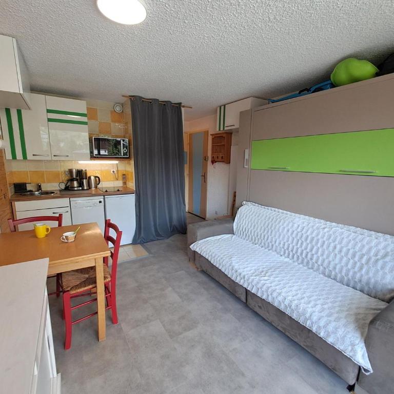 Studio moderne, centre station, terrasse sud, animaux admis - FR-1-516-194 - Studio - 4