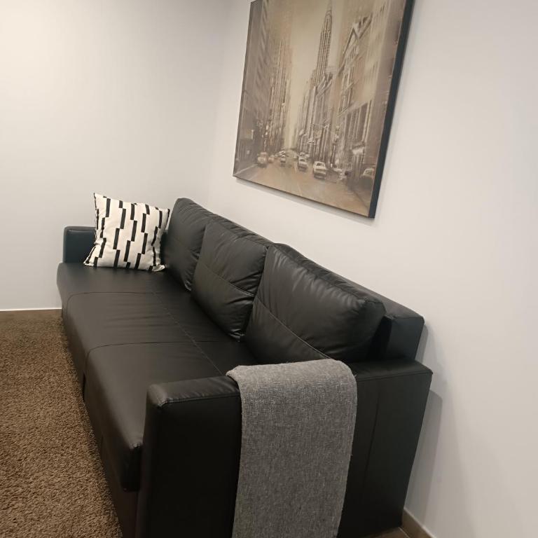 Apt Buendía Aeropuerto Málaga Playa - Apartamento de 1 dormitorio con jardín - 11
