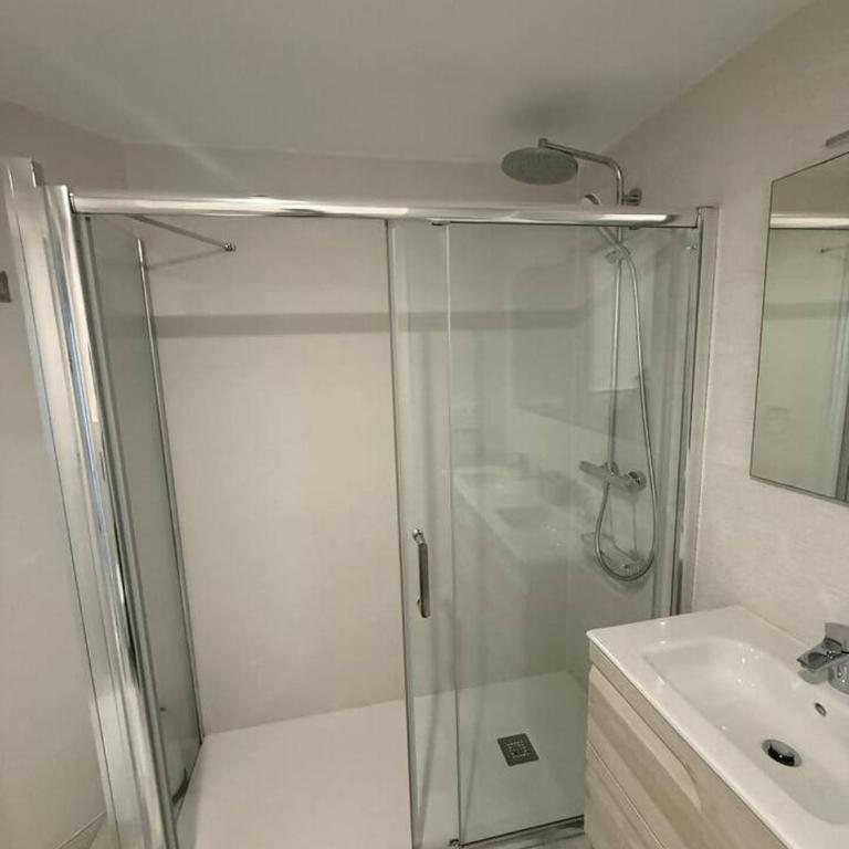 Casa en Primera Línea de Playa con Suite y piscina - Casa de 2 dormitorios - 25