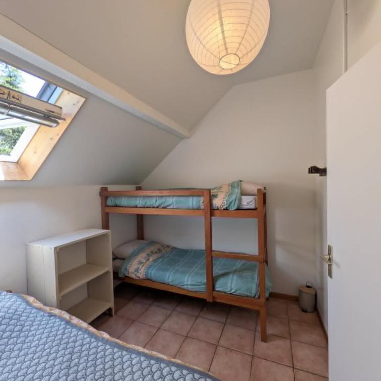 Gite les pinées - Chambre Familiale - 2
