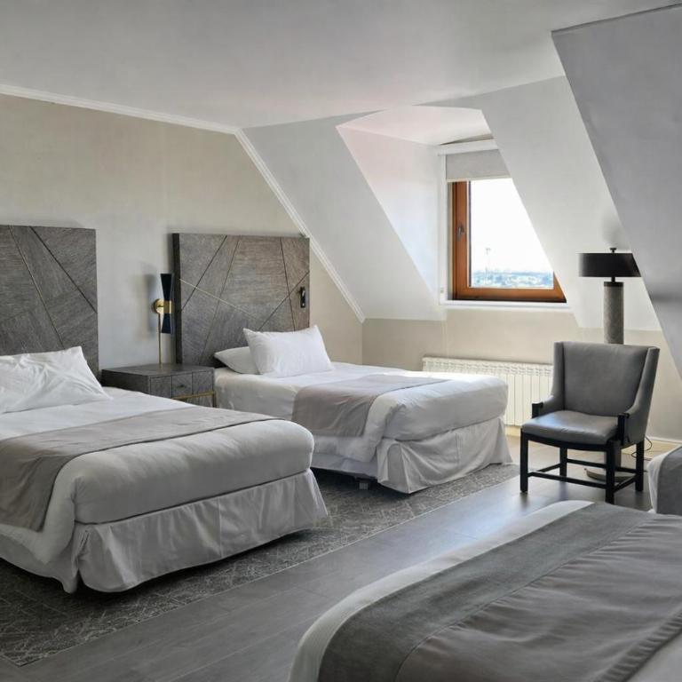 Hotel Cabo De Hornos - Habitación Cuádruple Estándar - 2