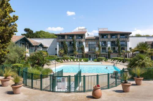 Madame Vacances Résidence L'Orée du Village - Appartement 2 Chambres - 4