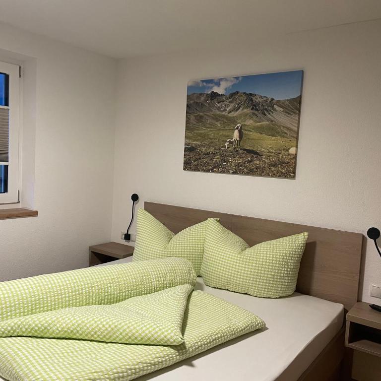 Berghoamat Nauders - Deluxe Doppelzimmer mit Dusche - 4
