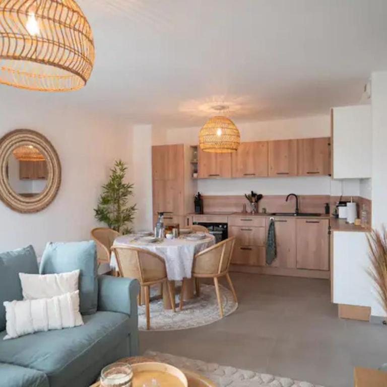 Apartment with mountain views in Antibes - Apartment - 4