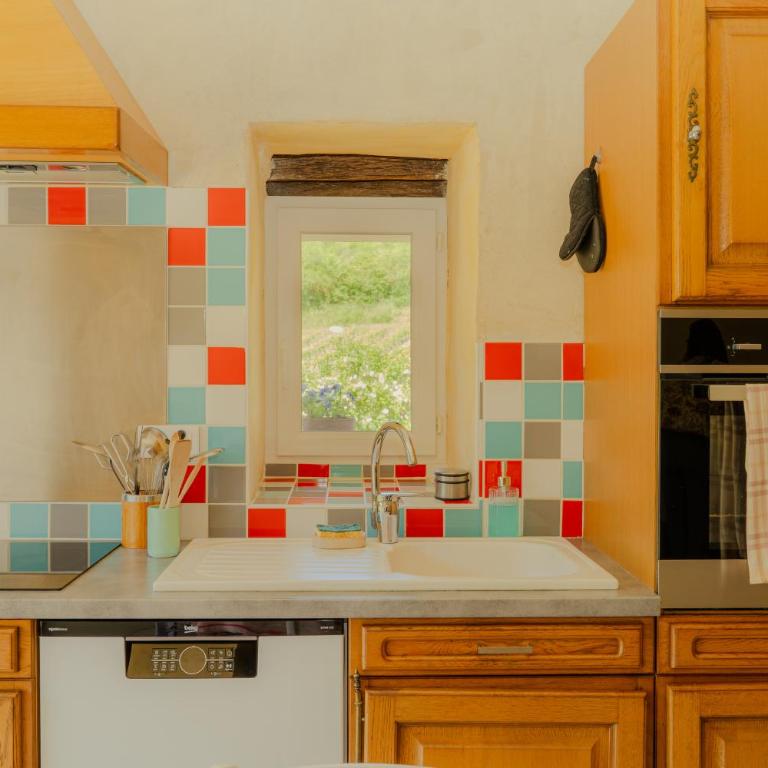La Souche Fleurie, Cottage Lucien - Maison de Vacances 3 Chambres - 33