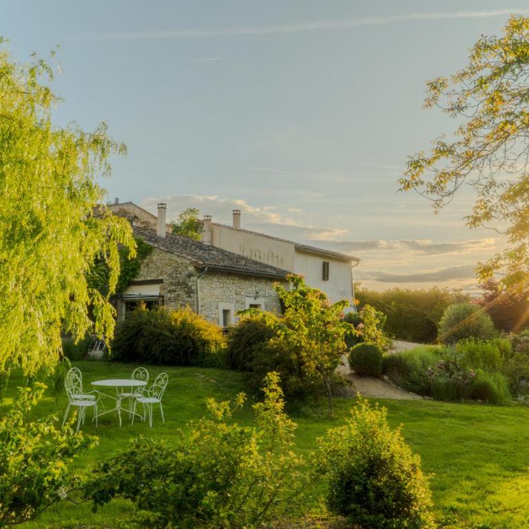 La Souche Fleurie, Cottage Lucien - Maison de Vacances 3 Chambres - 52