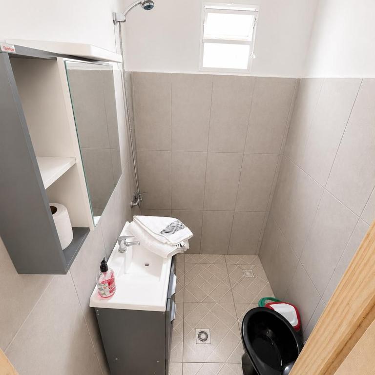 Alojamiento EYO en Chuy con Baño Privado y Aire Acondicionado - Apartamento de 1 dormitorio - 6