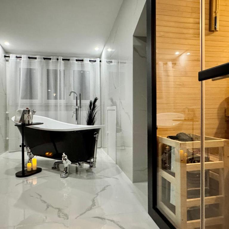 LuxLife - Panorama Bergblick, Sauna, Balkon, Luxus Pur - Apartment mit 2 Schlafzimmern - 41