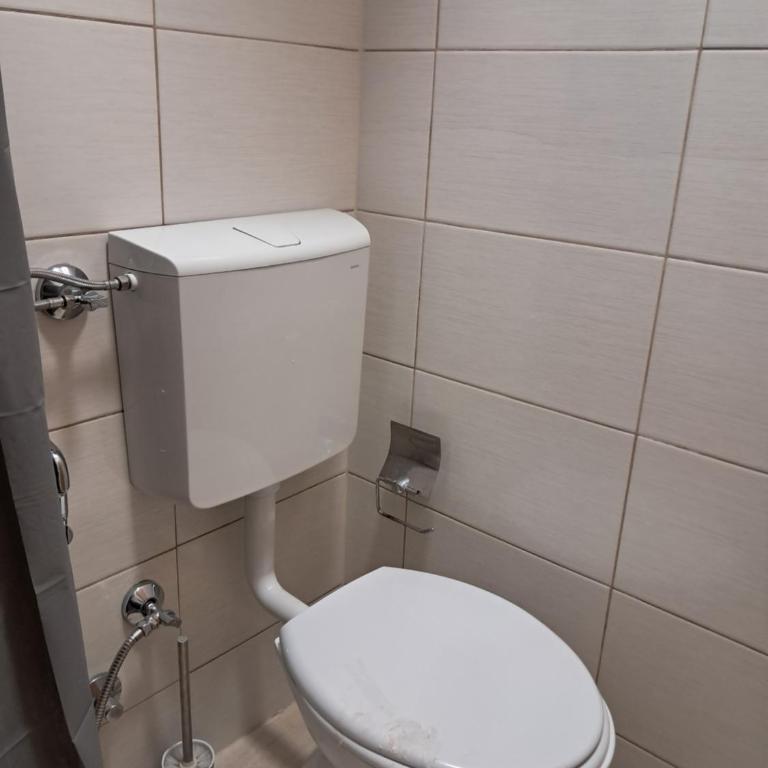Bascarsija Guesthouse - Private Bath, TV & AirCon - Dvokrevetna Soba sa Zasebnim Krevetima i Kupatilom - 6
