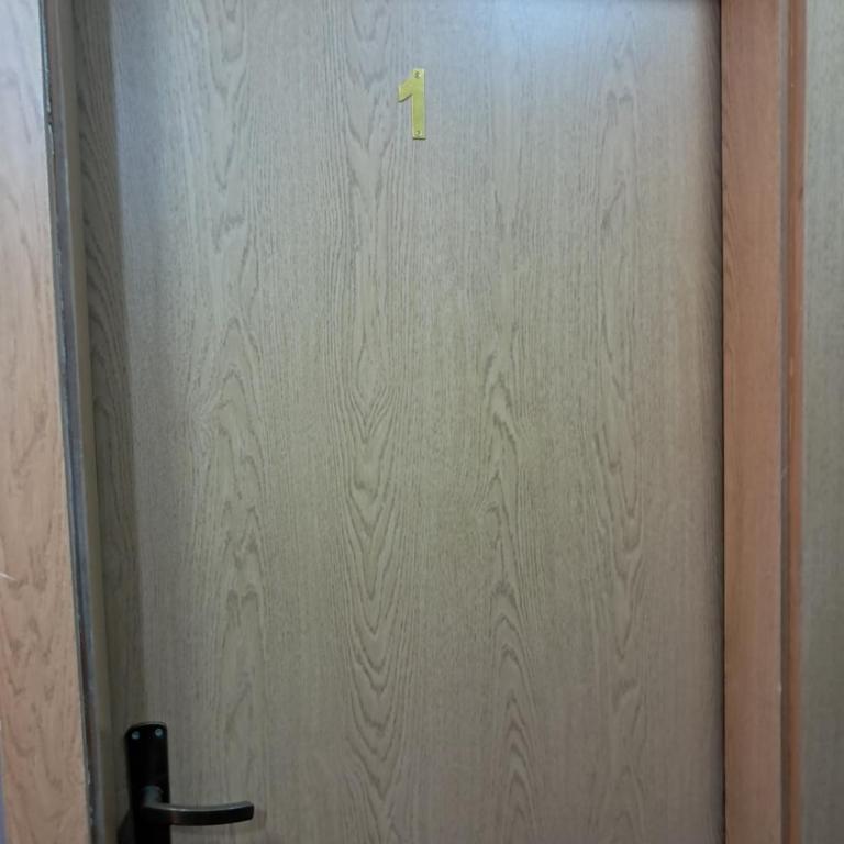 Bascarsija Guesthouse - Private Bath, TV & AirCon - Dvokrevetna Soba sa Zasebnim Krevetima i Kupatilom - 2