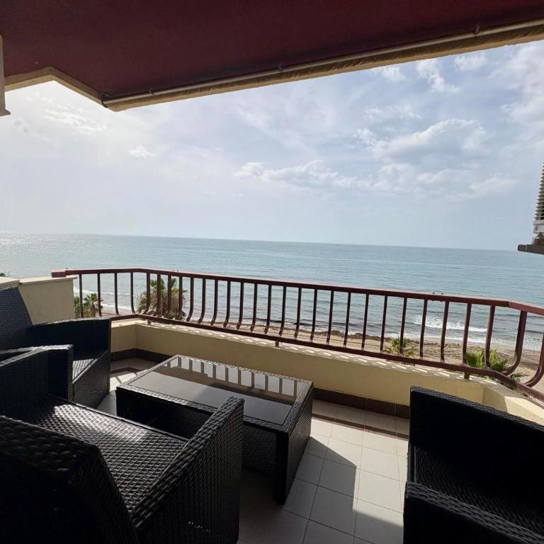 Sea Front View with Pool Paddle and Tennis Mijas - Apartamento de 1 dormitorio - 16