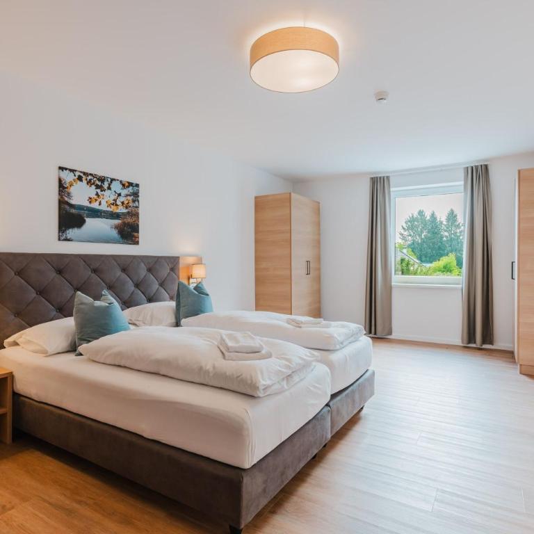 Ferienwohnung Premium - Apartment mit 2 Schlafzimmern und Balkon - 5