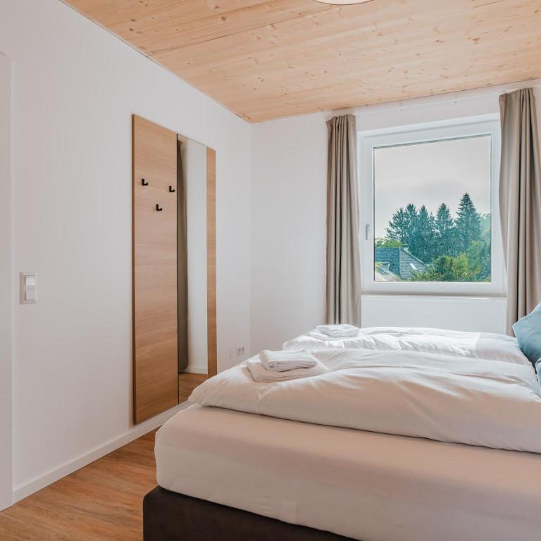 Ferienwohnung Premium - Apartment mit 2 Schlafzimmern und Balkon - 10