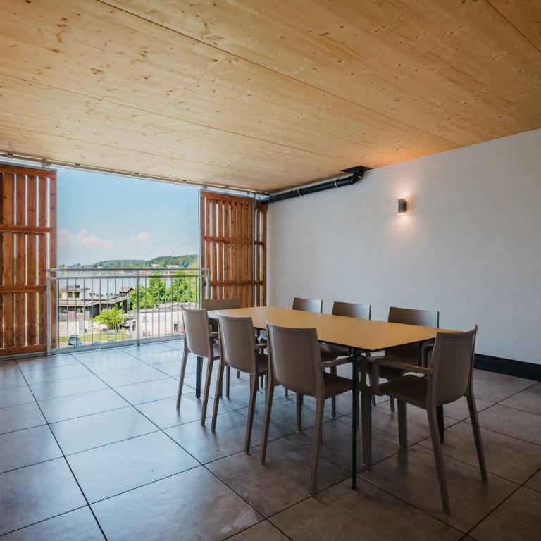 Ferienwohnung Premium - Apartment mit 2 Schlafzimmern und Balkon - 16