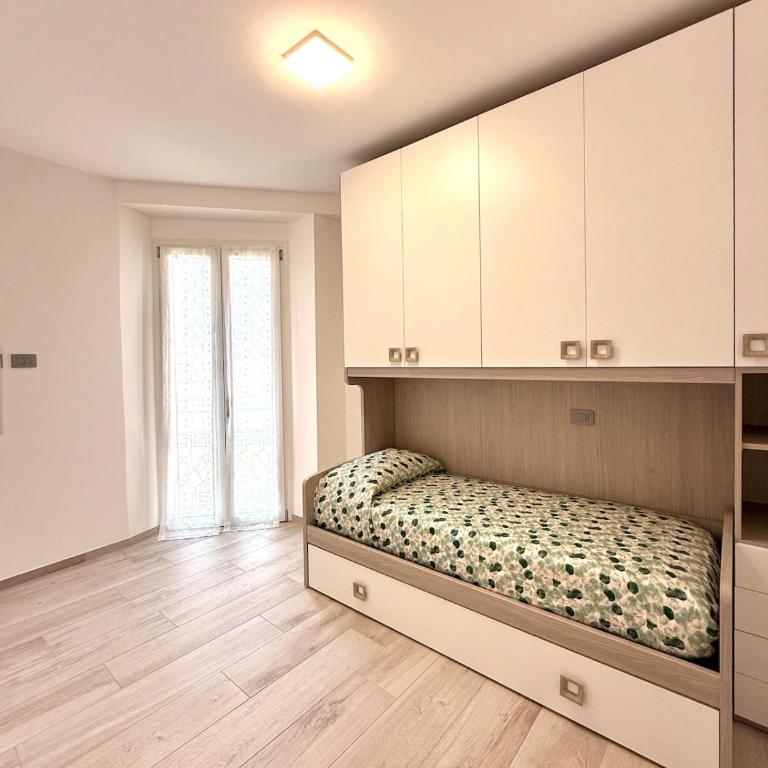Domus Larius - Lake Apartment - Two-Bedroom Apartment - 6