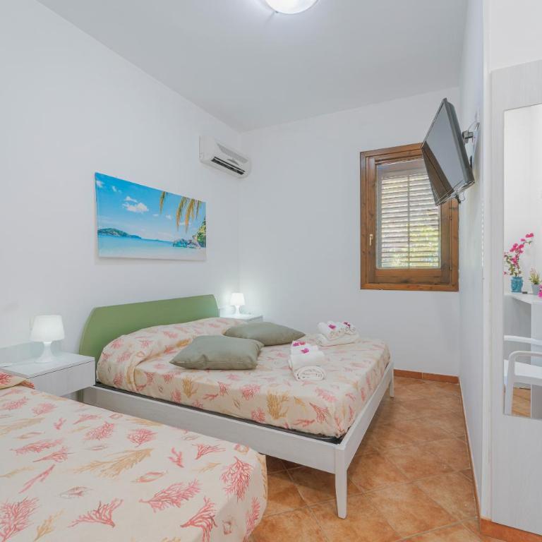 Camping Villaggio Egad - Standard Quadruple Room - 12