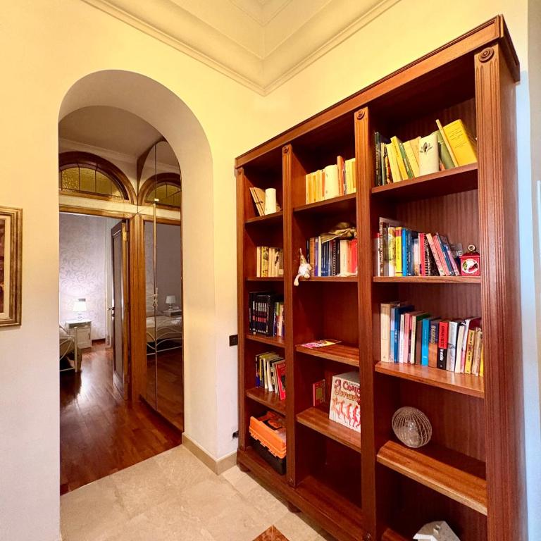 Monia Coliseum Apartment - Two-Bedroom Apartment - 11