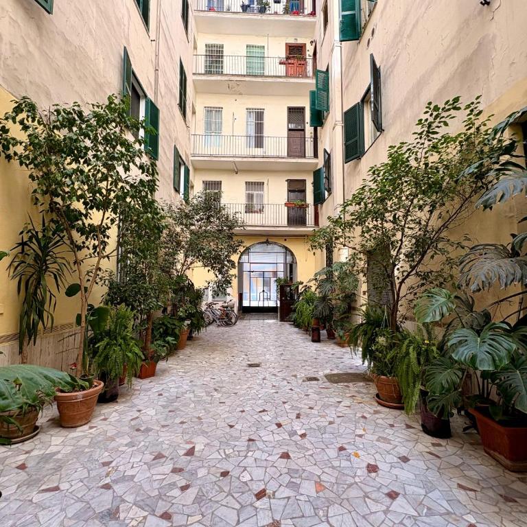 Monia Coliseum Apartment - Two-Bedroom Apartment - 25