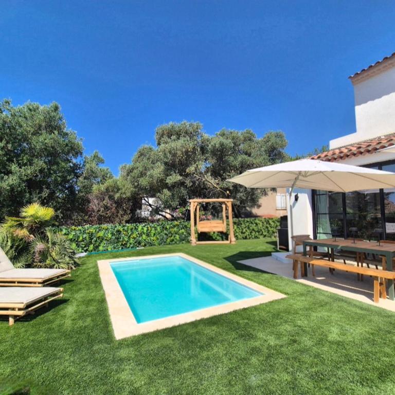 Villa Noosa, plein sud, familiale avec sa piscine privé - Casa de 4 dormitorios - 9