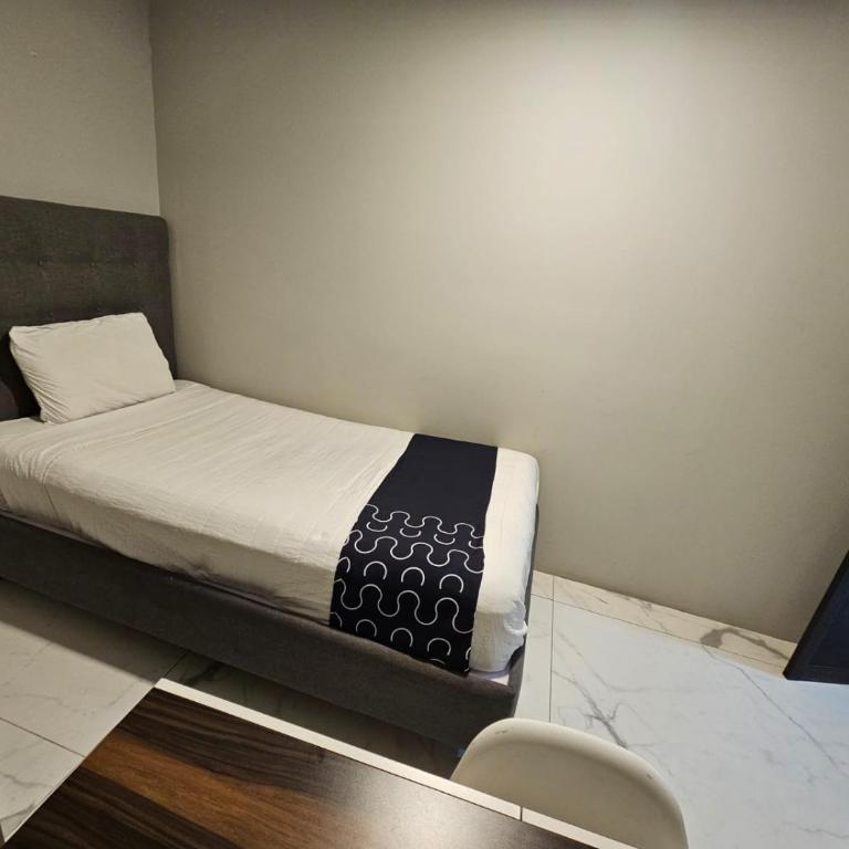 Singular Sócrates - Standard Single Room with Shared Bathroom - 5