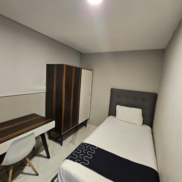 Singular Sócrates - Standard Single Room with Shared Bathroom - 4