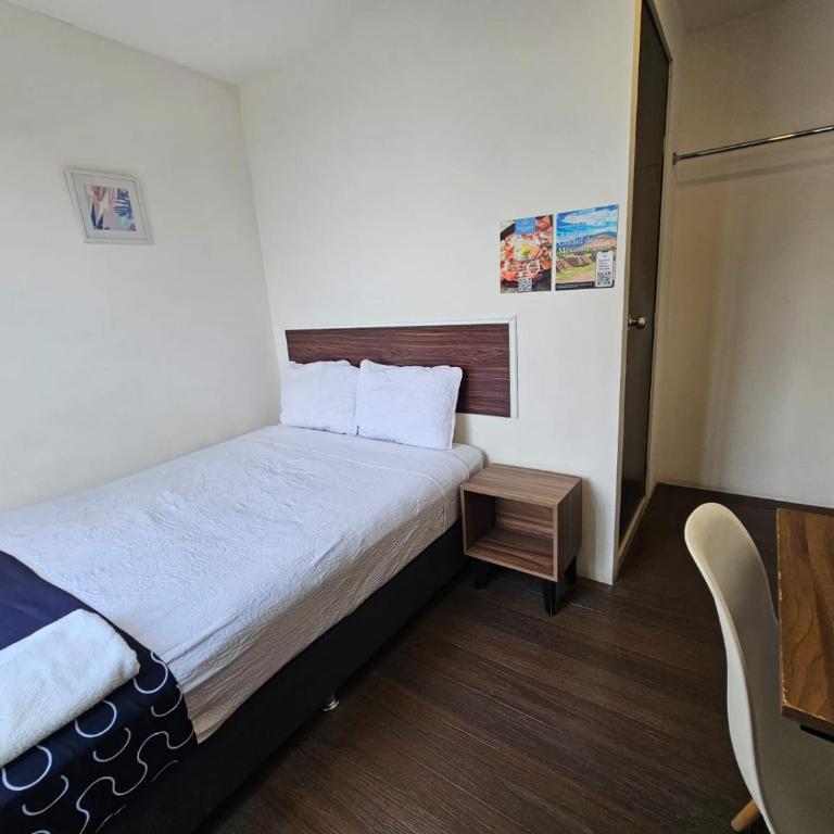 Singular Sócrates - Double Room with Private Bathroom - 6