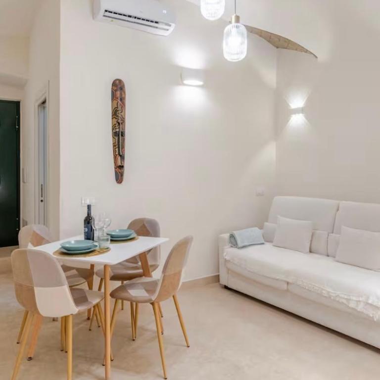Domus Parthenope Comfort - Two-Bedroom Apartment - 8