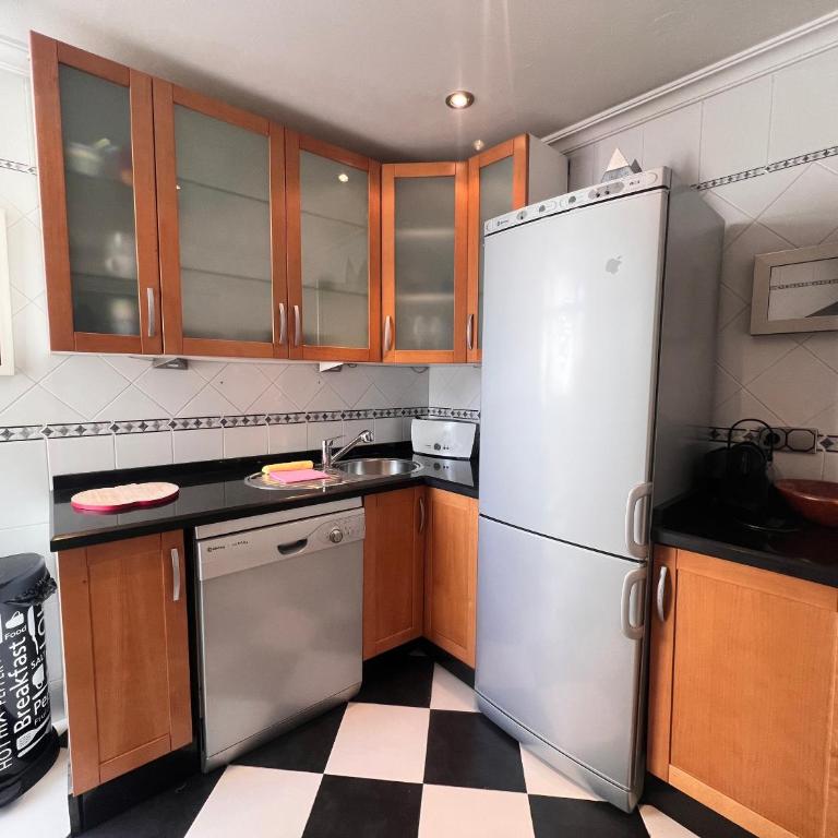 Castillo Sea Breeze Apartment - Apartamento de 3 dormitorios - 15