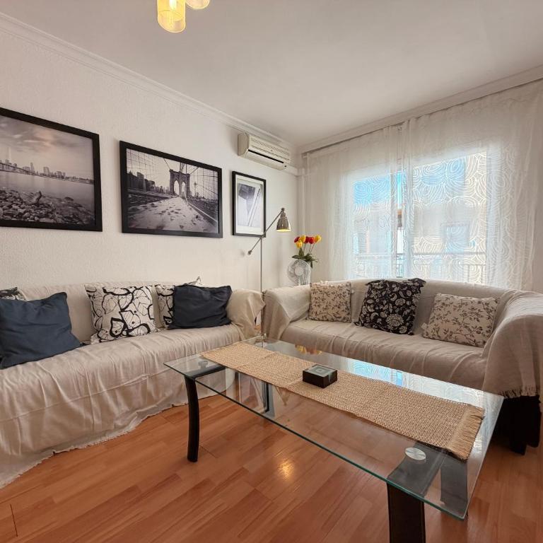 Castillo Sea Breeze Apartment - Apartamento de 3 dormitorios - 2