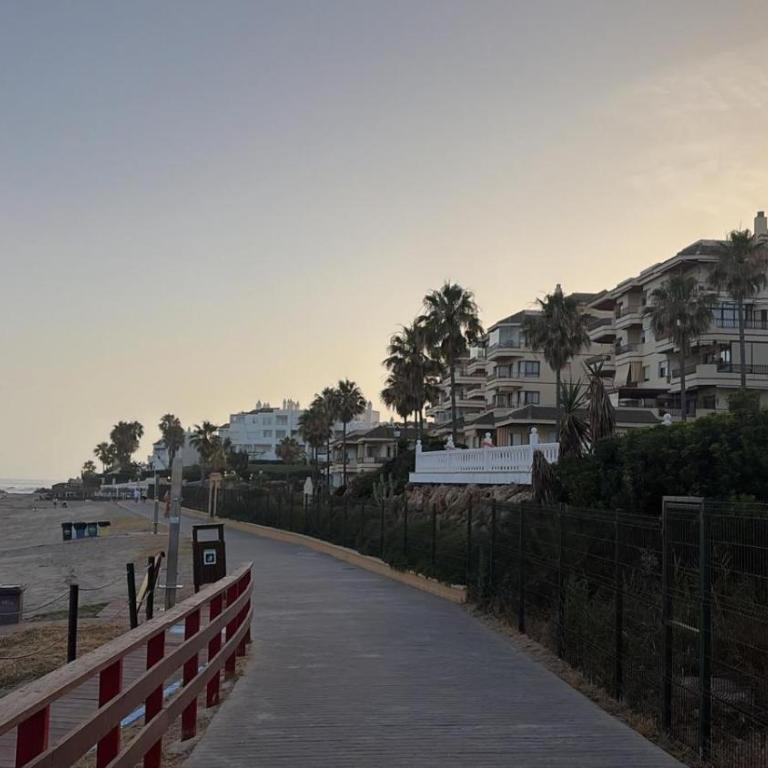 Sea Front View with Pool Paddle and Tennis Mijas - Apartamento de 1 dormitorio - 30