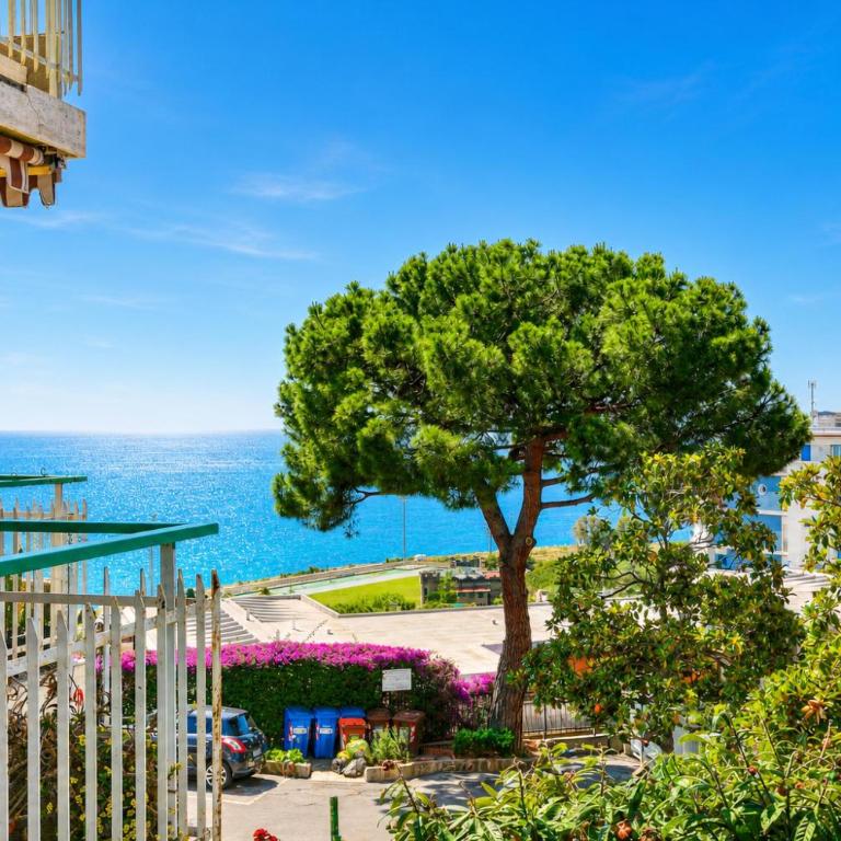Casa Emma With Sea Glimpse Terrace - Happy Rentals - Appartement - Rez-de-Chaussée - 2