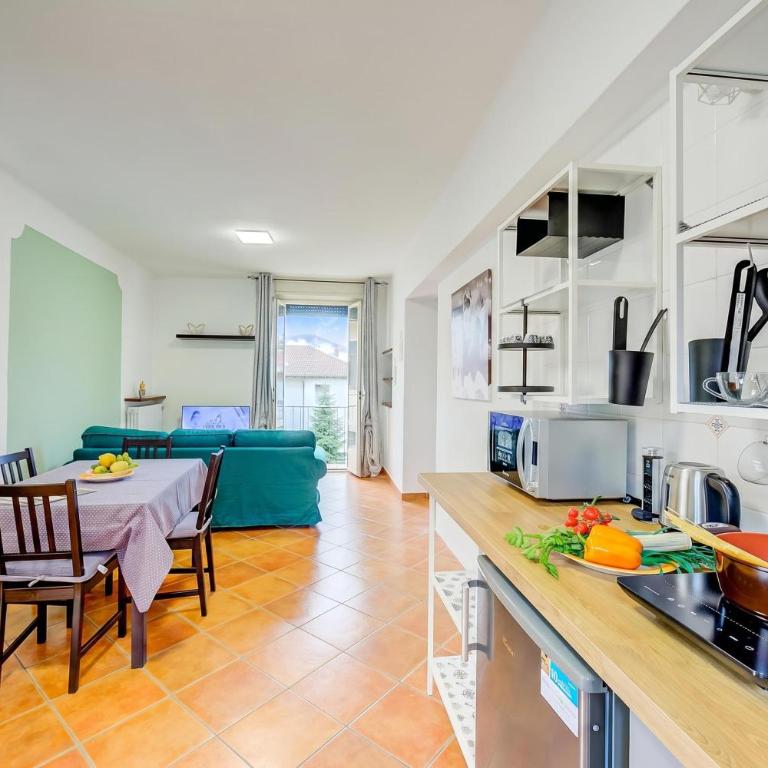 Riccardo House Stresa 1 min from Lake - Happy Rentals - Apartment with Balcony - 11