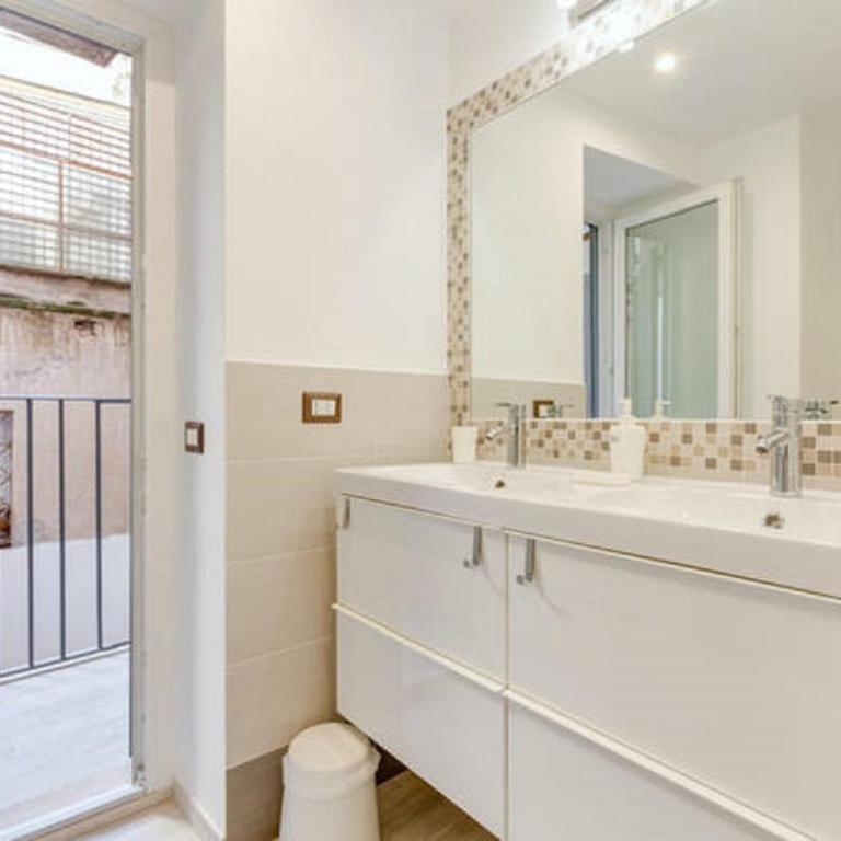 Casa Vacanze Colosseum by Serena - Apartment - 10