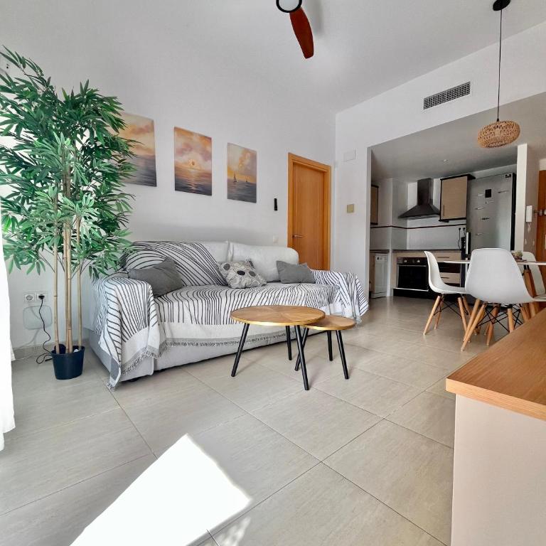 Apartamento con piscina ,parking y aire acondicionado - Apartamento de 1 dormitorio - 12