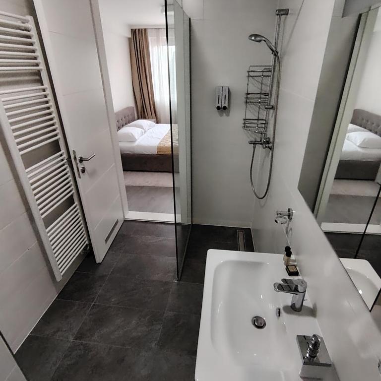 Green Oasis Sarajevo - Modern Apartment - Apartman sa 2 Spavaće Sobe - 6