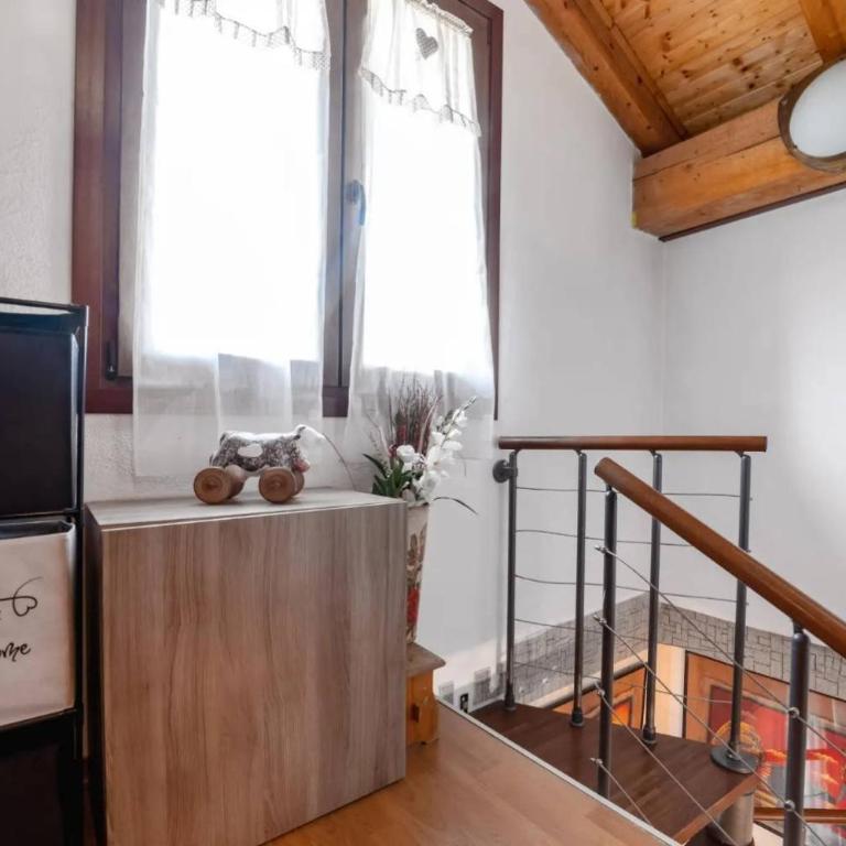 La Casa di Patty Duplex a 5 minuti da Aosta con parcheggio privato - Appartamento con 2 Camere da Letto - 7