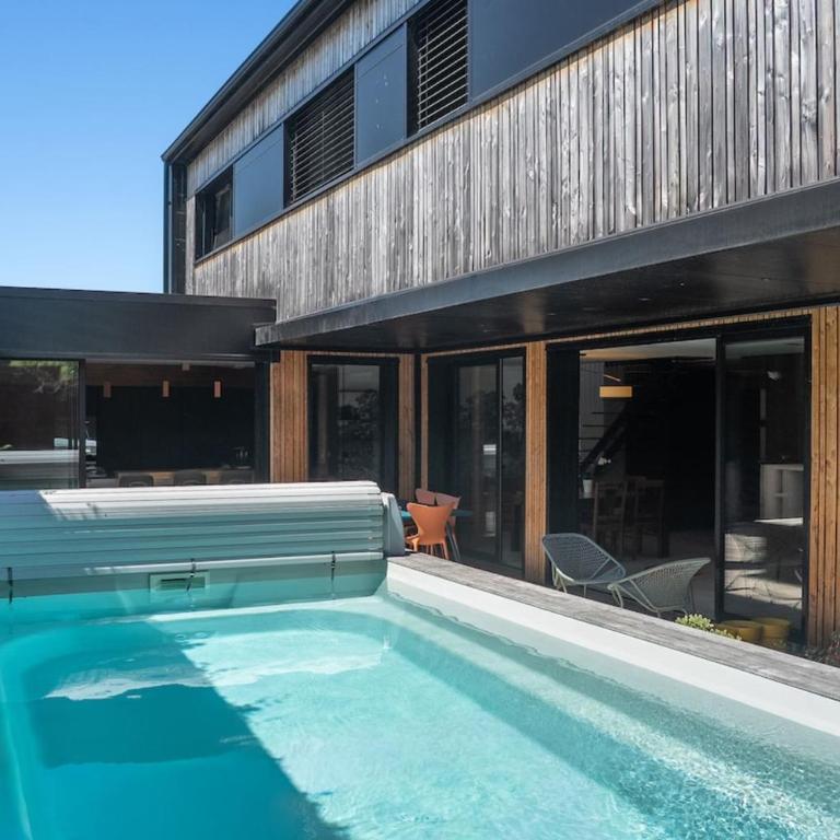 Splendide villa de standing avec piscine privée - Villa - 44