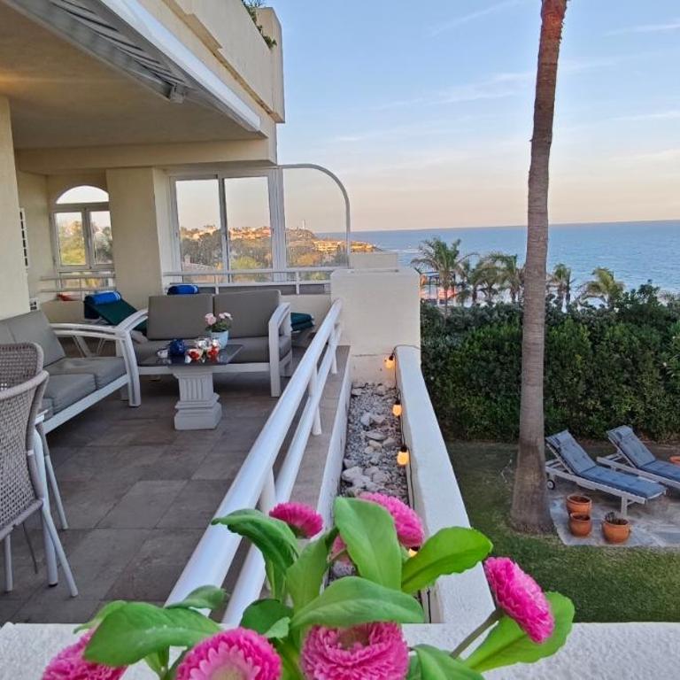 Spectacular 3 bedrooms Sea Views apartment - Apartamento de 3 dormitorios - 72