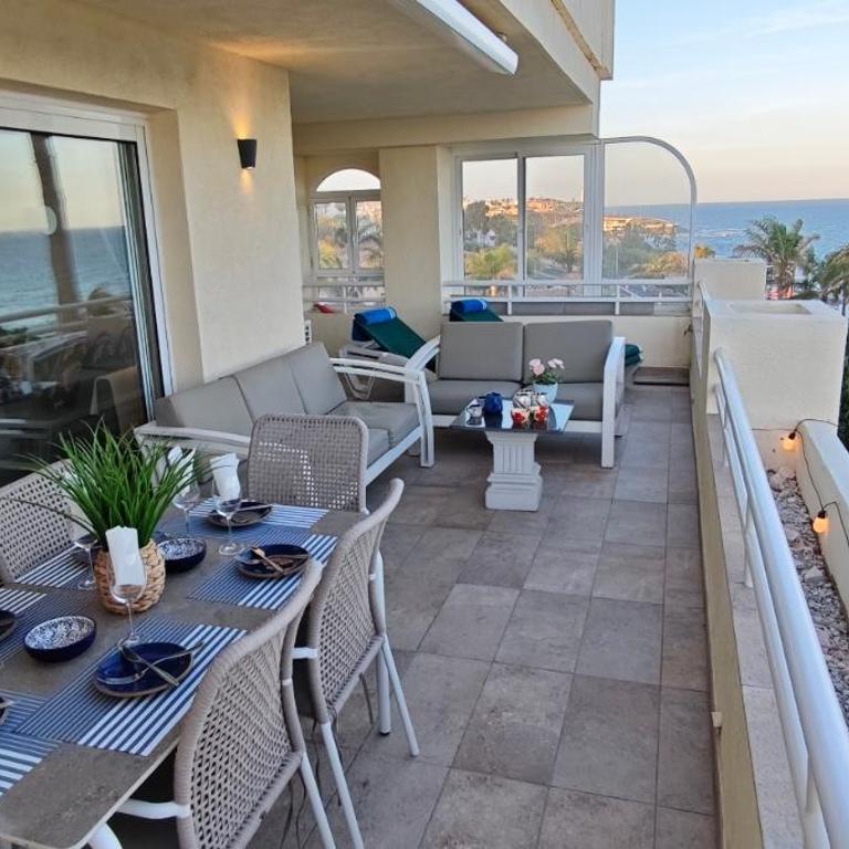 Spectacular 3 bedrooms Sea Views apartment - Apartamento de 3 dormitorios - 77