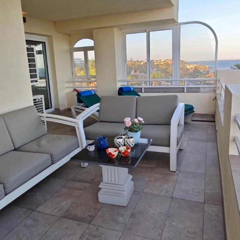Spectacular 3 bedrooms Sea Views apartment - Apartamento de 3 dormitorios - 81