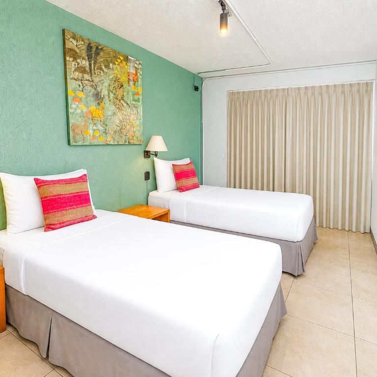 NAIA Hotel Miraflores - Twin Room with Shared Bathroom - 3